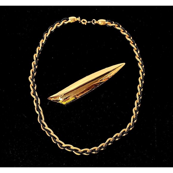 TRIFARI LOT Brooch & Chain Rope Necklace Seed Bead Statement VTG EUC Valentine! - Picture 7 of 12